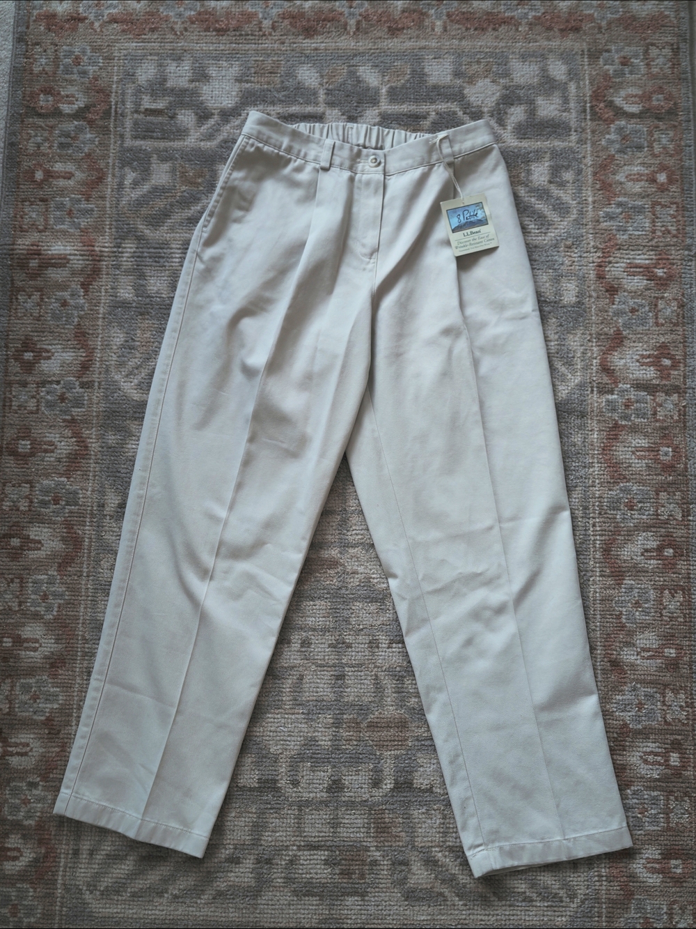 NWT LL Bean Curved Fit Wrinkle Resistant Pleated Chino Khakis Pants